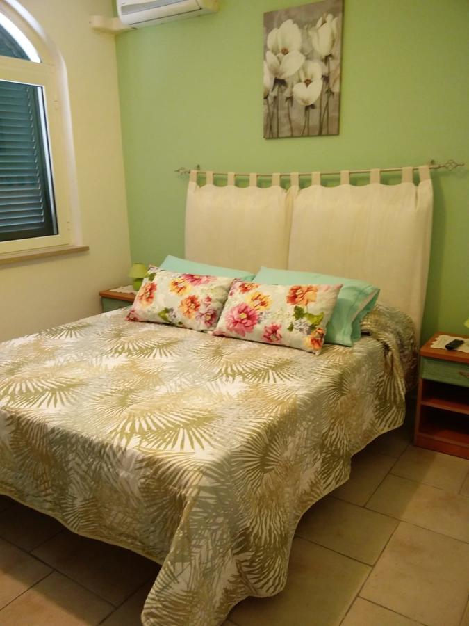 אפריליה Agriturismo "Lo Zafferano" מראה חיצוני תמונה