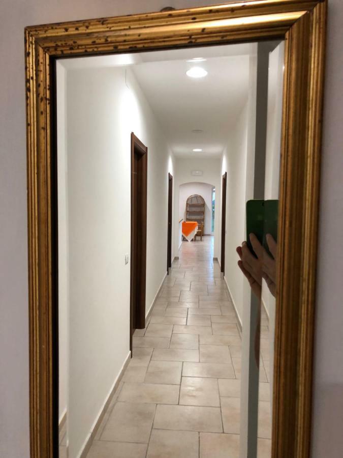 אפריליה Agriturismo "Lo Zafferano" מראה חיצוני תמונה